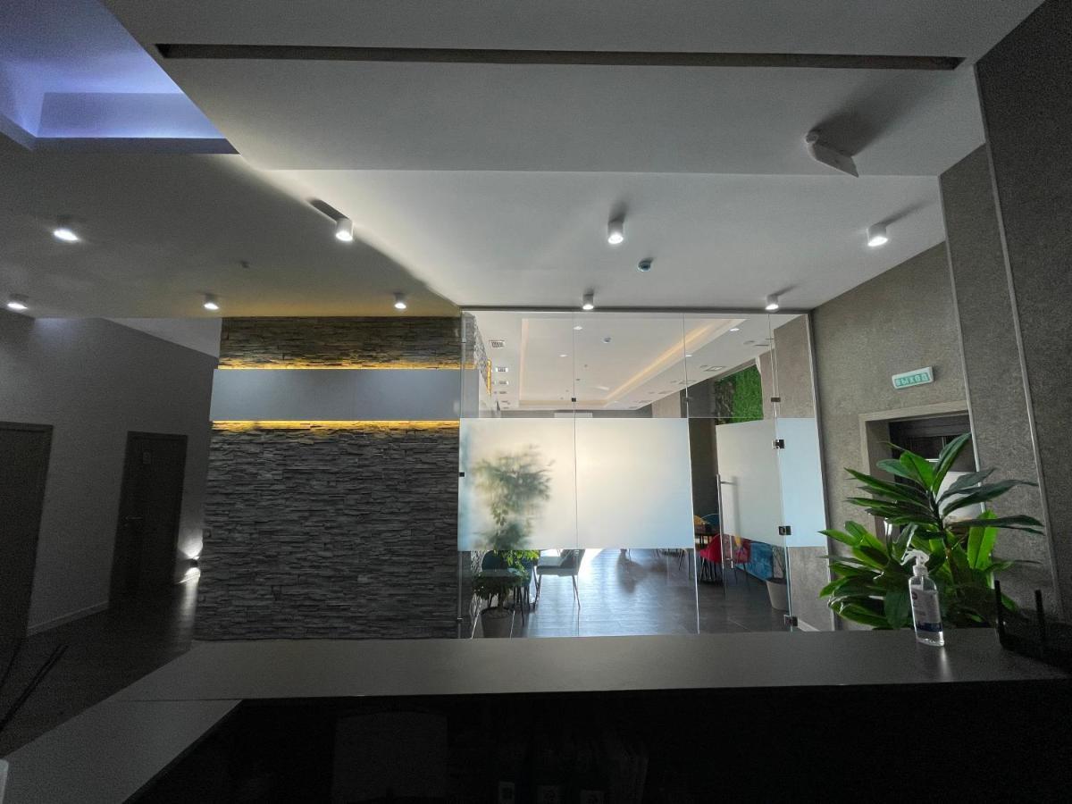 Terrasse Hotel & Bar บิชเคก ภายนอก รูปภาพ